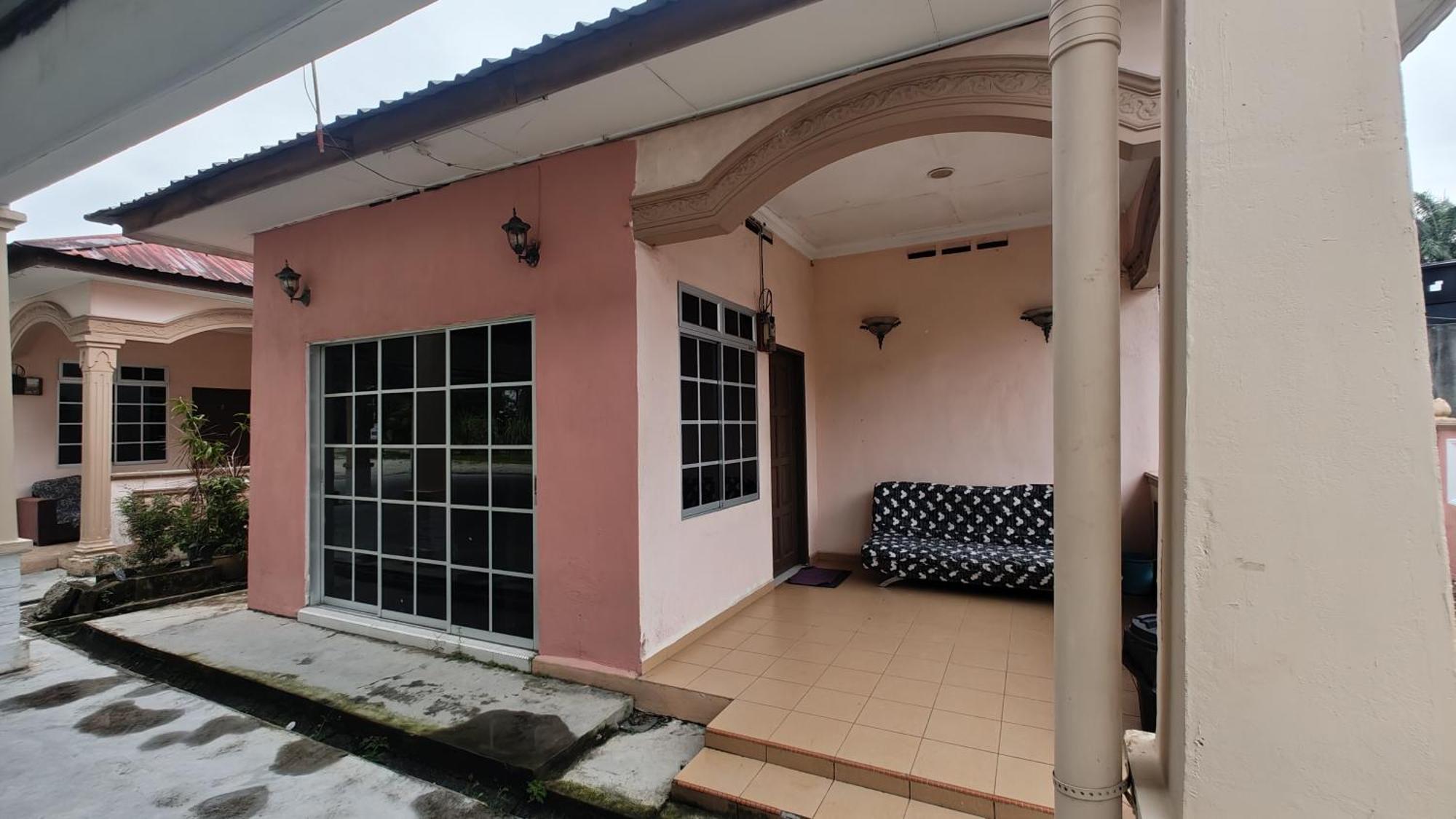 Sri Peserai Homestay Batu Pahat Exterior foto